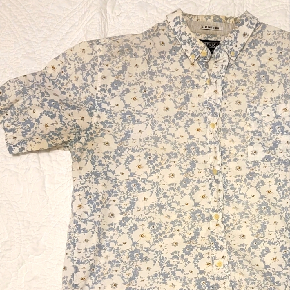 Ezekiel Floral Button Down Shirt